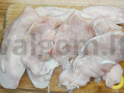 Kvapnus keptas vištienos filė pergamente Žingsnis 1