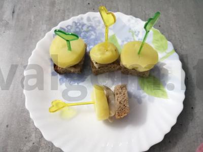 Sumuštiniai su silke ir bulvėmis pagrindine nuotrauka