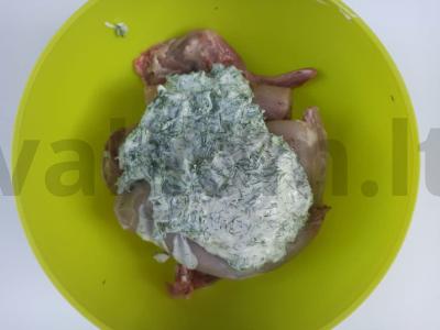 Kailinis triušis, keptas su bulvėmis ir brokoliais Žingsnis 1