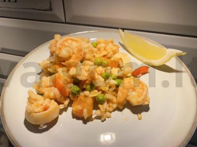 Jūros gėrybių ir šafrano paelja pagrindine nuotrauka