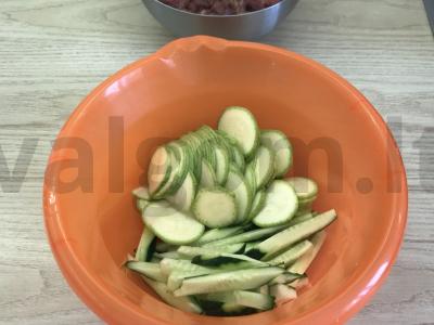 Šiltas salotas su kalakutiena Žingsnis 2