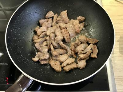 Šiltas salotas su kalakutiena Žingsnis 5