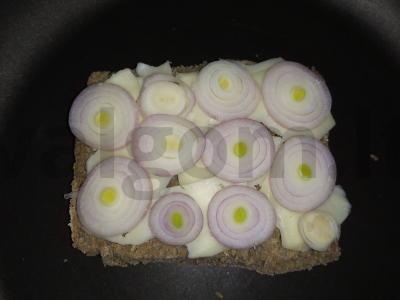 Pusryčiai su mortadelos dešra ir kiaušiniu Žingsnis 3