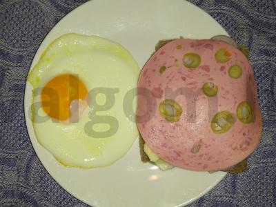 Pusryčiai su mortadelos dešra ir kiaušiniu Žingsnis 5