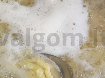 Makaronai su vištiena grietinėlės padaže Žingsnis 3