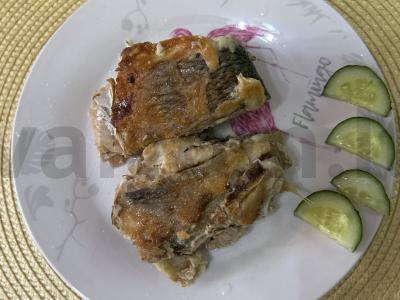 Auksinė žuvis švelnioje tešloje pagrindine nuotrauka