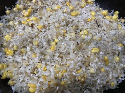 Ryžiai su vištiena ir kukurūzais havajietiškai Žingsnis 5