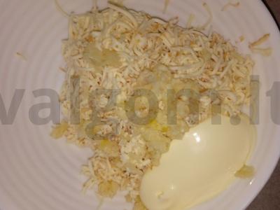 Greiti sumuštiniai su dešrainių sūriu Žingsnis 1