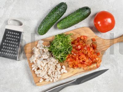 Salotas „Arbūzo skiltelė“ su vištiena ir grybais Žingsnis 2