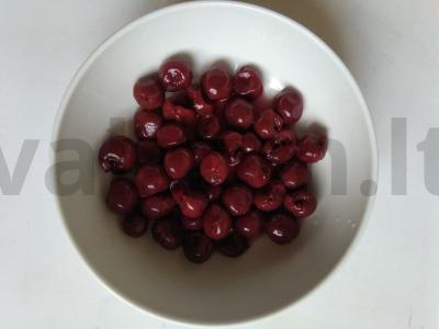 Lengvas vaisių salotas su migdolais Žingsnis 1