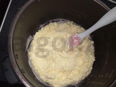 Greita varškės apkepą lėtojoje viryklėje Žingsnis 7