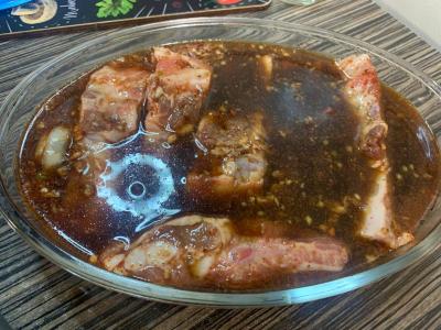 Bavarų stiliaus šonkauliai bealkoholinėje aluje Žingsnis 6