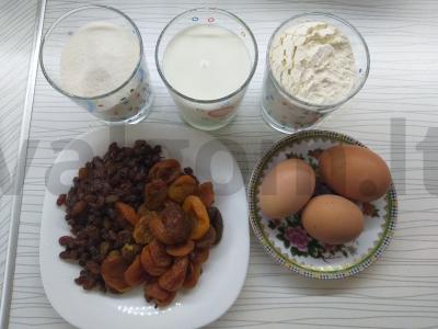 Kefyro keksiukai su džiovintais vaisiais Žingsnis 1