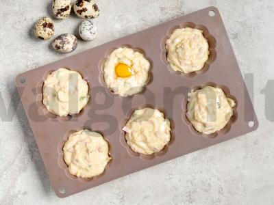 Sūrio keksiukai su kumpiu ir kiaušiniais Žingsnis 2
