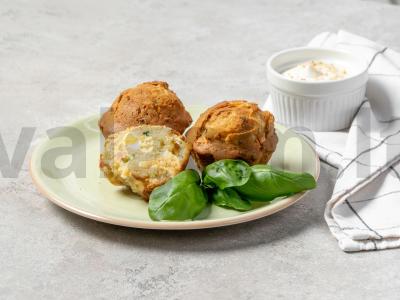 Sūrio keksiukai su kumpiu ir kiaušiniais pagrindine nuotrauka