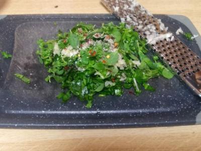 Stačiakampė pica su pepperoni ir čederio sūriu Žingsnis 2