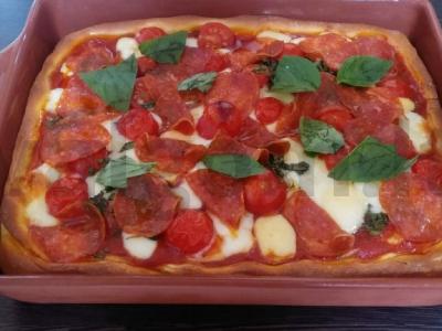 Stačiakampė pica su pepperoni ir čederio sūriu Žingsnis 5