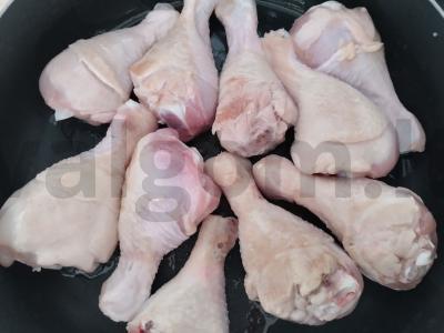 Sultingi vištienos blauzdos Žingsnis 1