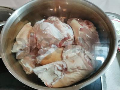 Namų šaltiena iš jautienos ir kiaulienos Žingsnis 2