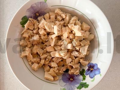 Daržovių troškinys su vištiena kiaušinyje Žingsnis 1