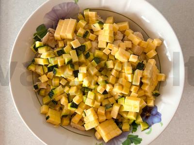 Daržovių troškinys su vištiena kiaušinyje Žingsnis 2