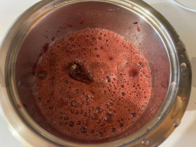 Šalčio vyšnių kisielius iš šaldytų vyšnių Žingsnis 3