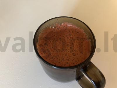 Šalčio vyšnių kisielius iš šaldytų vyšnių pagrindine nuotrauka