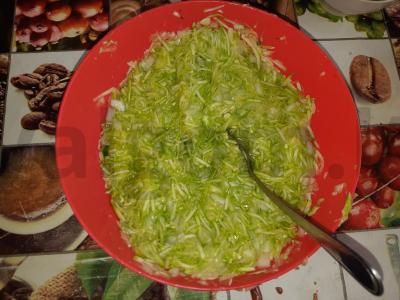 Greiti cukinijų blynai Žingsnis 1